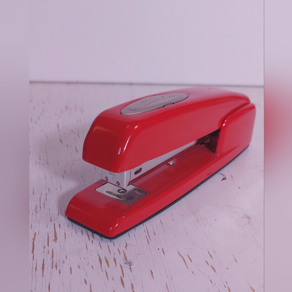 Swingline Red 747 Business Full Strip Desk Stapler Office Space Metal